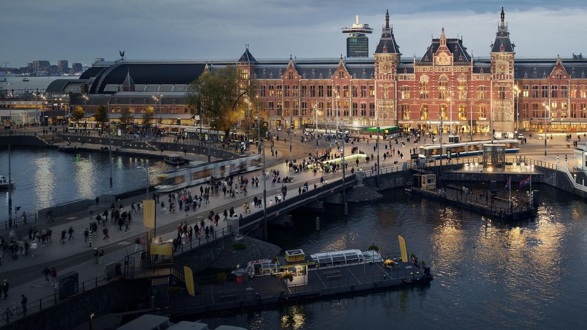 Amsterdam Central 24/7