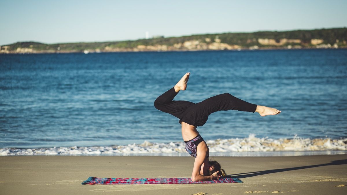 Air: Arm Balances That Defy Gravity