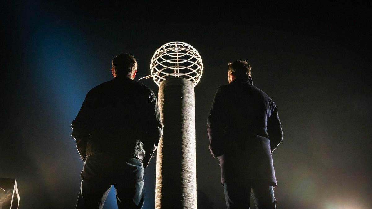 Tesla's Death Ray: A Murder Declassified