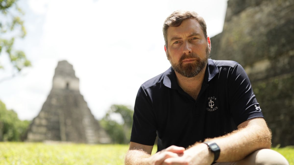 Lost Treasures of the Maya Snake Kings